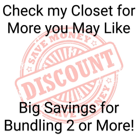 St Patrick's Day T-shirt "Love" Graphic green and gold on black. Medium - Picture 10 of 10